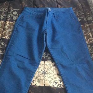 APT. 9 Skinny Leg Jeans